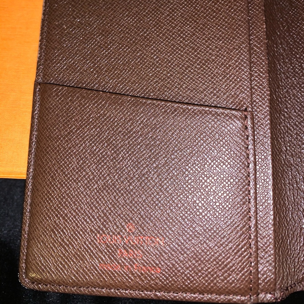Vintage Louis Vuitton Damier Ebene‎ Long Wallet - Picture 2 of 8